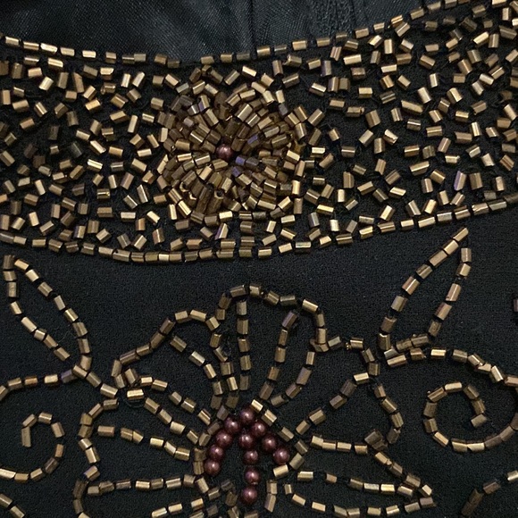 Vintage Beaded Sleeveless blouse with floral design Used in Good condition - Picture 10 of 13